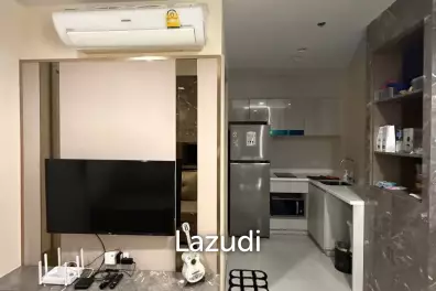 35 sqm high floor 1 bedroom condo at Life One Wireless Lumpini