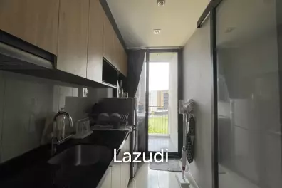 Modern 37 sqm 1 Bedroom Condo on 6th Floor at Hasu Haus, Phra Khanong Nuea Bangkok