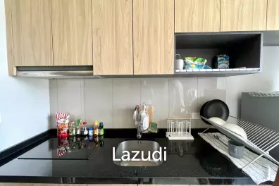 Modern 37 sqm 1 Bedroom Condo on 6th Floor at Hasu Haus, Phra Khanong Nuea Bangkok