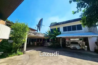 303 sqm Pool Home for Sale in Hua Mak Bang Kapi Bangkok