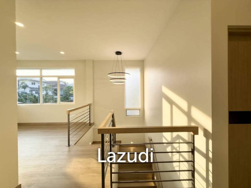 Newly Renovated Spacious 5-Bedroom House for Sale in Chalong