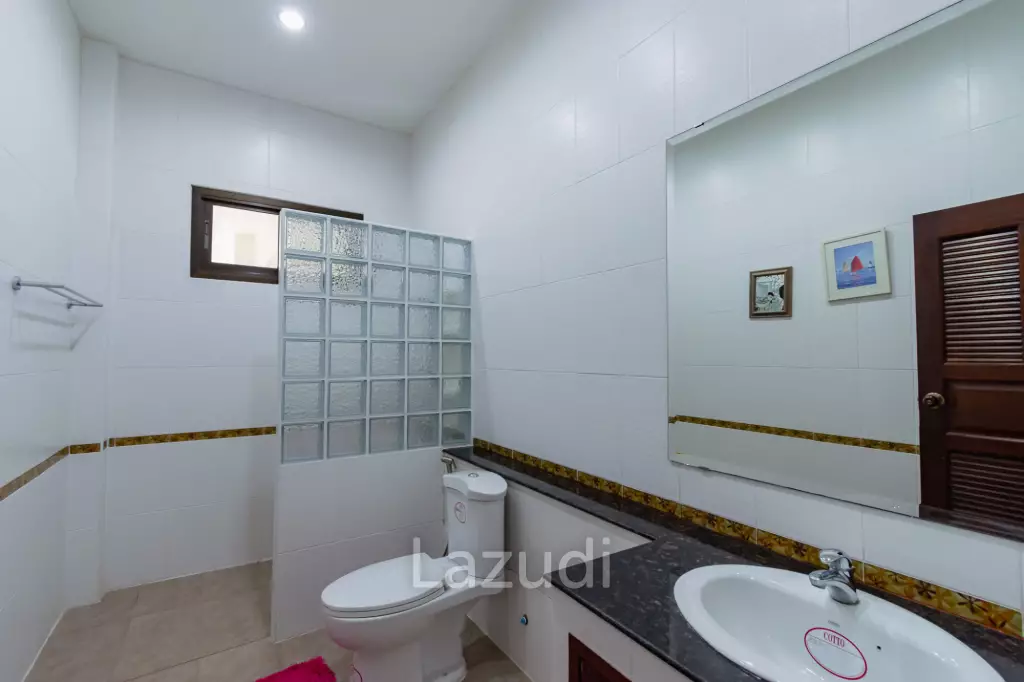 NATURE VALLEY 1 : Coner plot 2 bed at Hin Lek fai