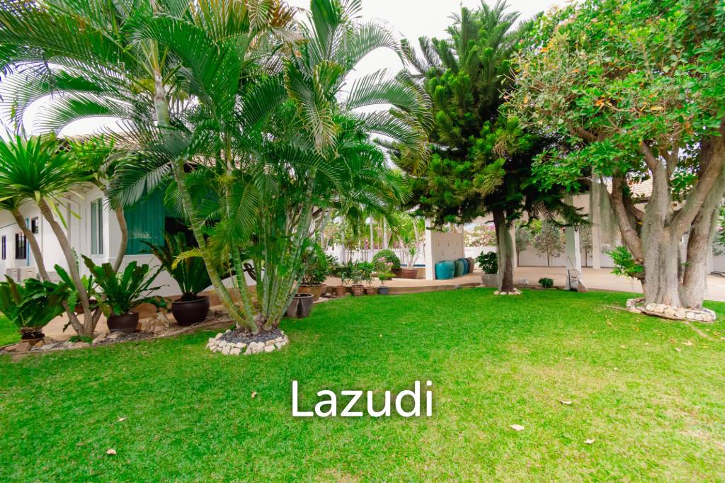 NATURE VALLEY 1 : Coner plot 2 bed at Hin Lek fai