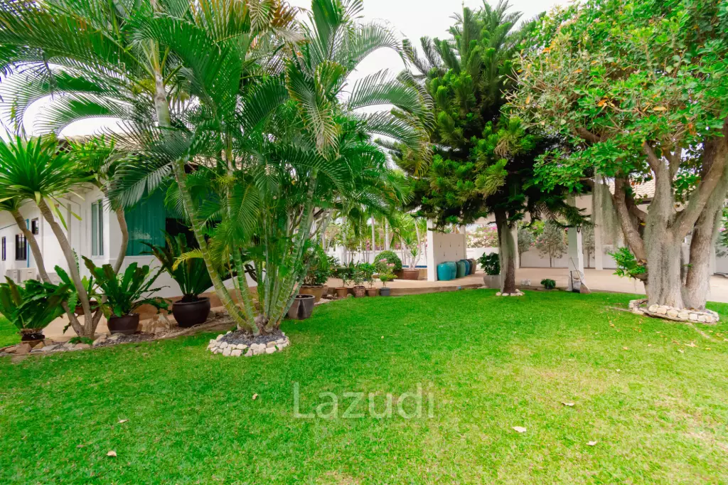 NATURE VALLEY 1 : Coner plot 2 bed at Hin Lek fai