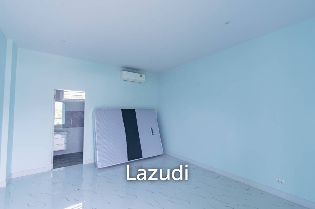 WHITE LAGOON :  Modern 3 Bed Villa corner plot