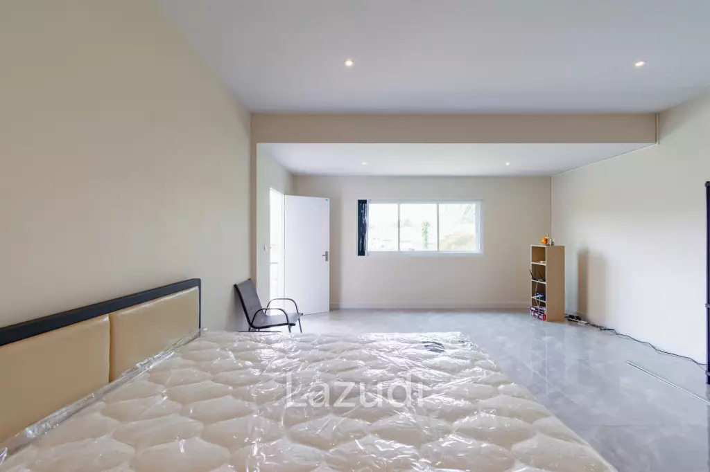 WHITE LAGOON :  Modern 3 Bed Villa corner plot