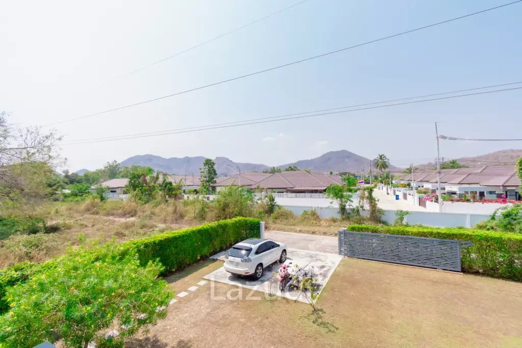 WHITE LAGOON :  Modern 3 Bed Villa corner plot