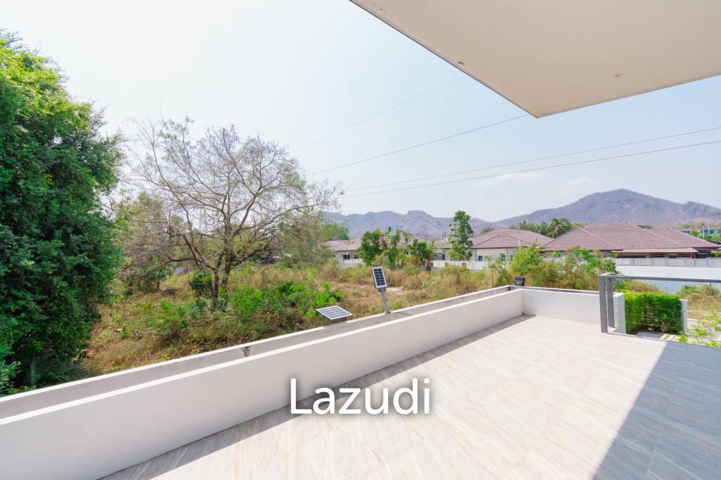 WHITE LAGOON :  Modern 3 Bed Villa corner plot