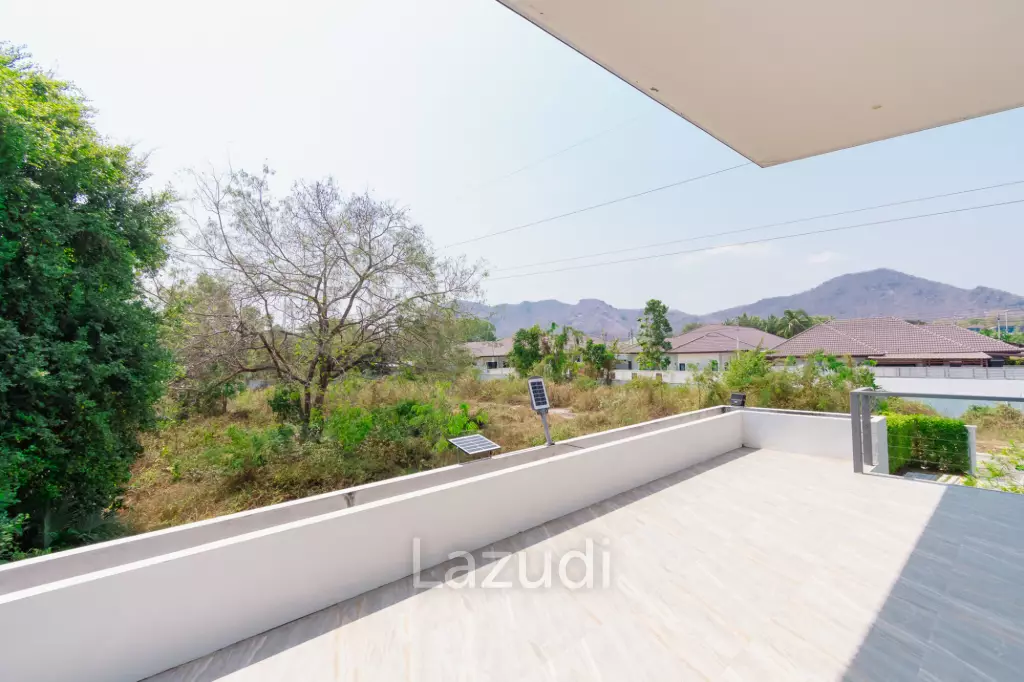 WHITE LAGOON :  Modern 3 Bed Villa corner plot