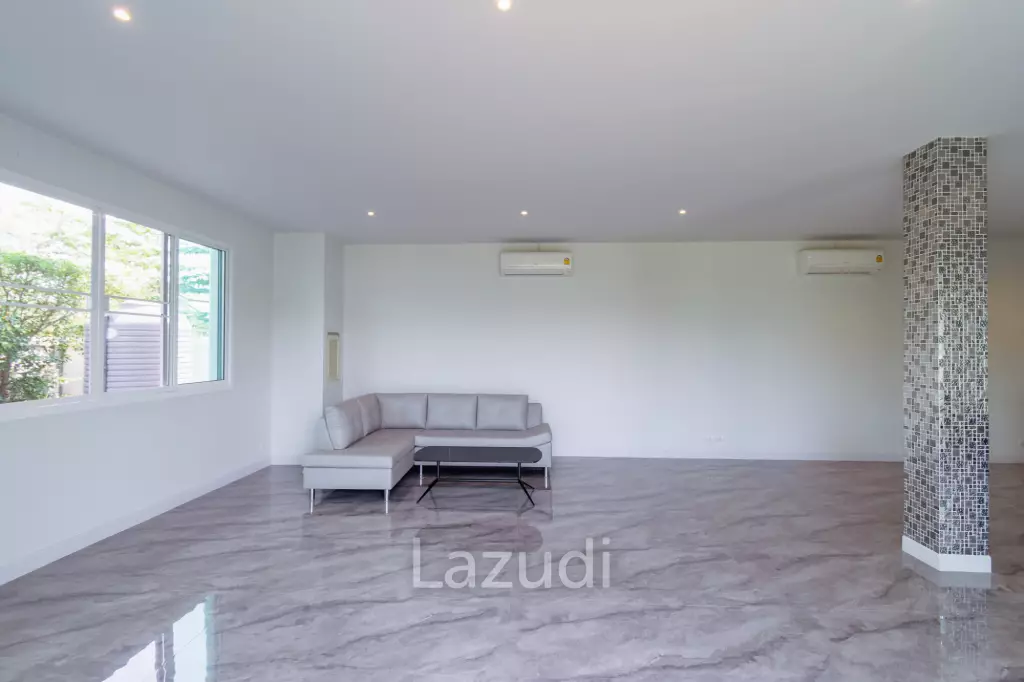 WHITE LAGOON :  Modern 3 Bed Villa corner plot