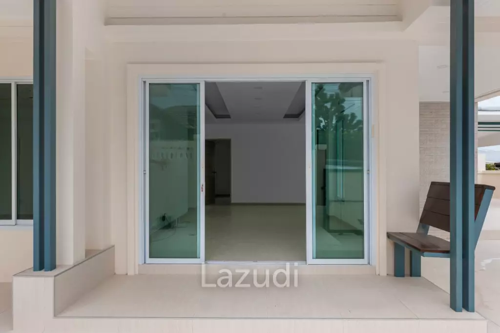 Fully Renovated 3-Bedroom  Pool Villa – Bang Rak / Bon Kai Road