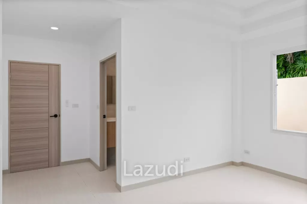 Fully Renovated 3-Bedroom  Pool Villa – Bang Rak / Bon Kai Road