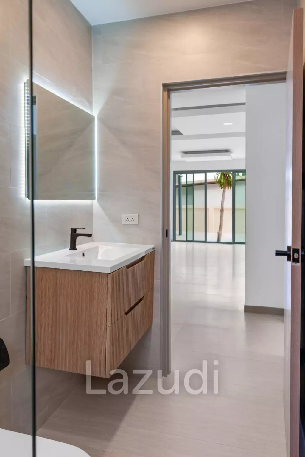 Fully Renovated 3-Bedroom  Pool Villa – Bang Rak / Bon Kai Road