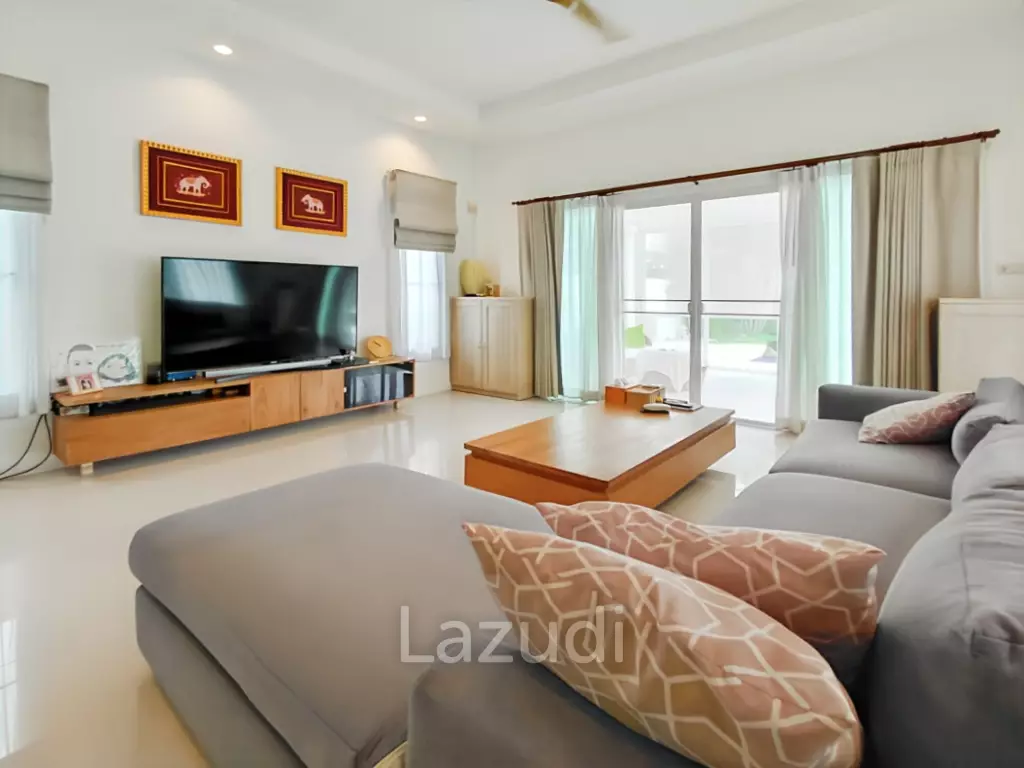 The Lees 3 - Fully Renovated 3-Bed Villa with Private Pool