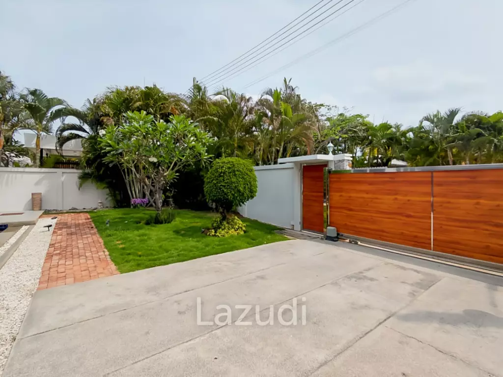 The Lees 3 - Fully Renovated 3-Bed Villa with Private Pool