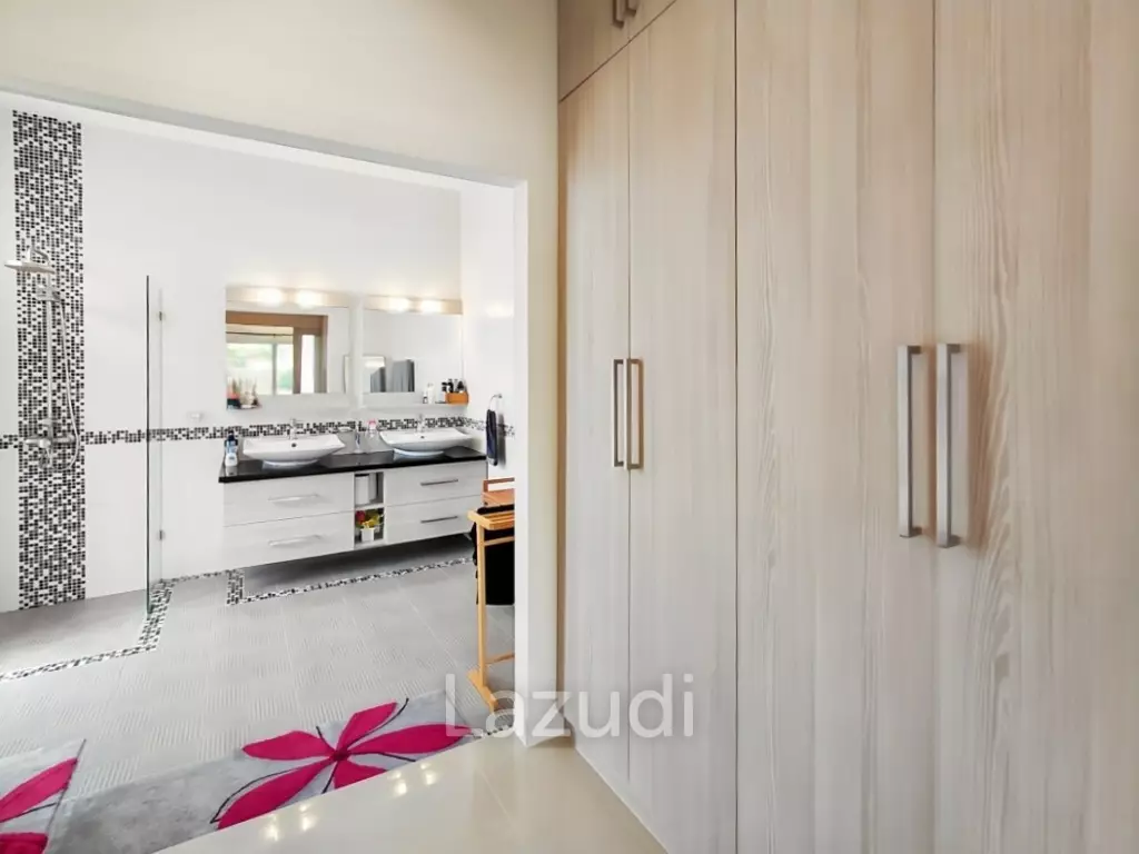 The Lees 3 - Fully Renovated 3-Bed Villa with Private Pool