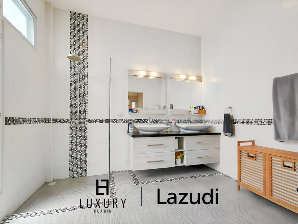 The Lees 3 - Fully Renovated 3-Bed Villa with Private Pool