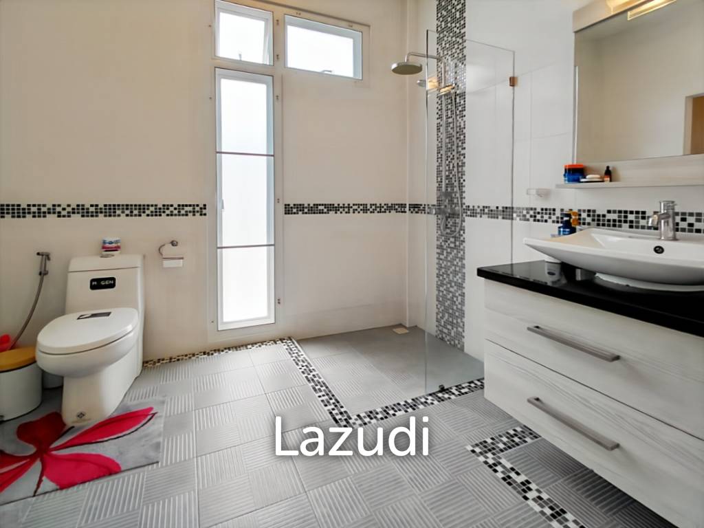 The Lees 3 - Fully Renovated 3-Bed Villa with Private Pool