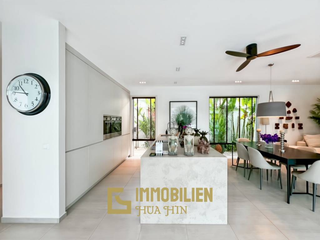 260 qm Wohnfläche / 618 qm Grundstück / Solaranlage mit Batterie