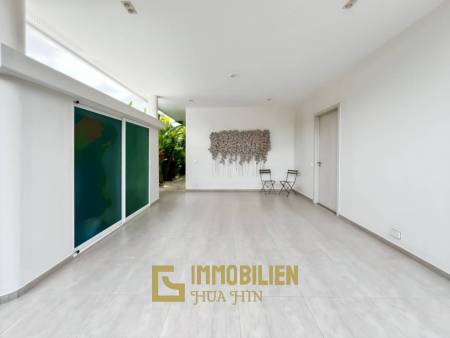 260 qm Wohnfläche / 618 qm Grundstück / Solaranlage mit Batterie