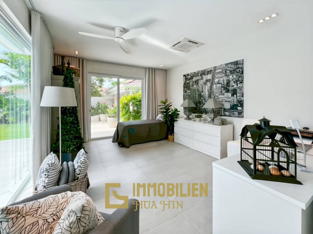 260 qm Wohnfläche / 618 qm Grundstück / Solaranlage mit Batterie