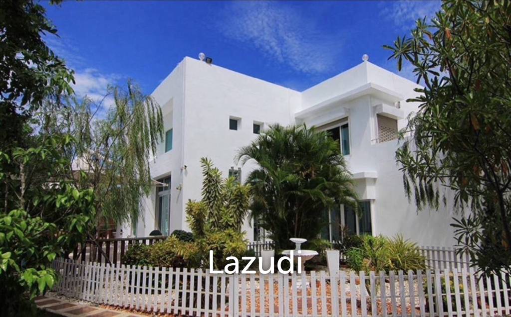 Modern 380 sqm pool villa in Thap Tai Hua Hin