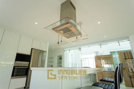 Modern / 380 qm Wohnfläche / frei stehend