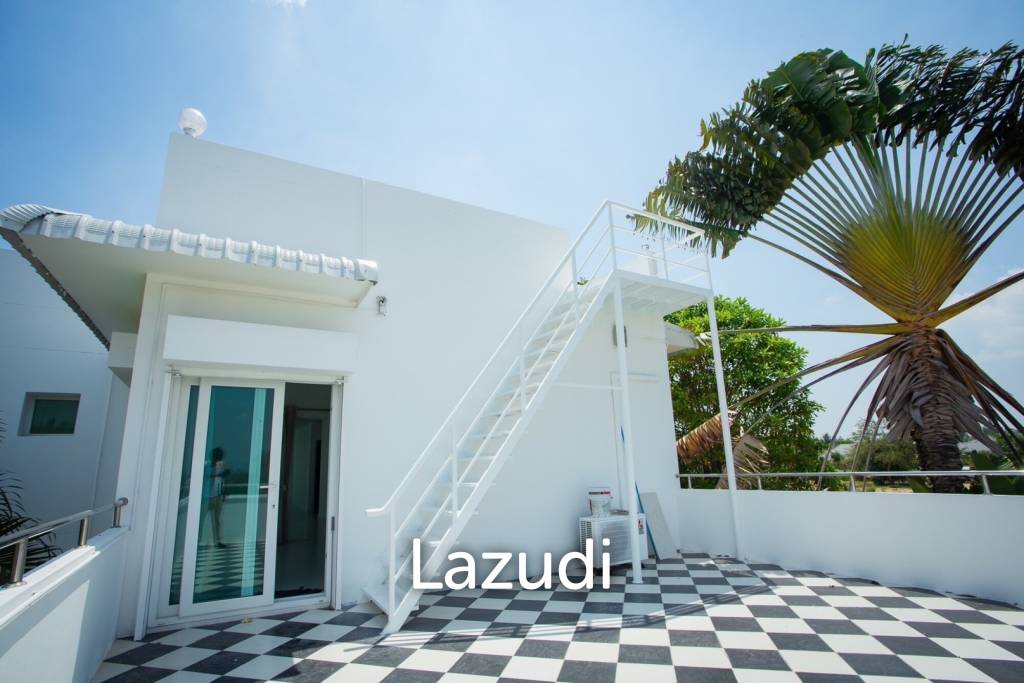 Modern 380 sqm pool villa in Thap Tai Hua Hin