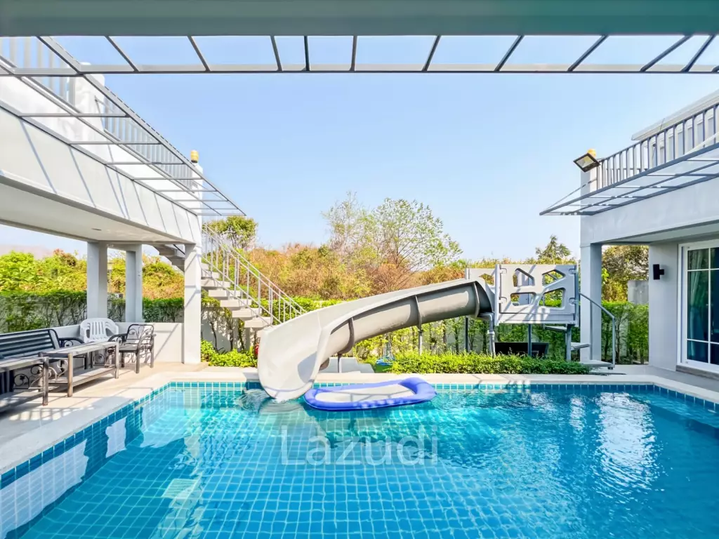 Modern 3-Bed Pool Villa 165 Sqm in Mountain View Cha-Am
