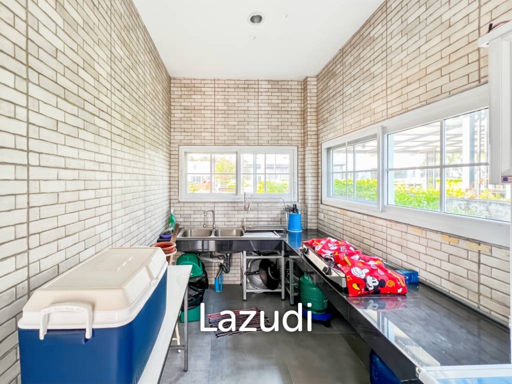 Modern 3-Bed Pool Villa 165 Sqm in Mountain View Cha-Am