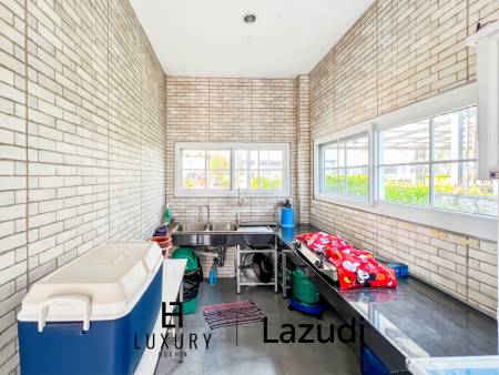 Modern 3-Bed Pool Villa 165 Sqm in Mountain View Cha-Am