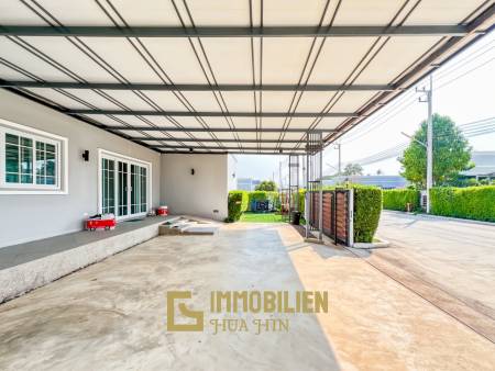 3 Schlafzimmer + 2 Bäder / privater Pool / komplett möbliert