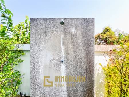 3 Schlafzimmer + 2 Bäder / privater Pool / komplett möbliert