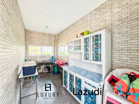 Modern 3-Bed Pool Villa 165 Sqm in Mountain View Cha-Am