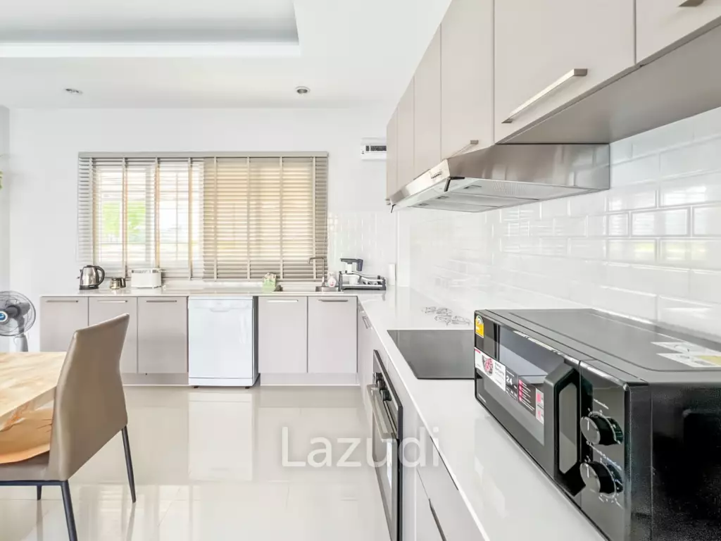 Modern 3-Bed Pool Villa 165 Sqm in Mountain View Cha-Am