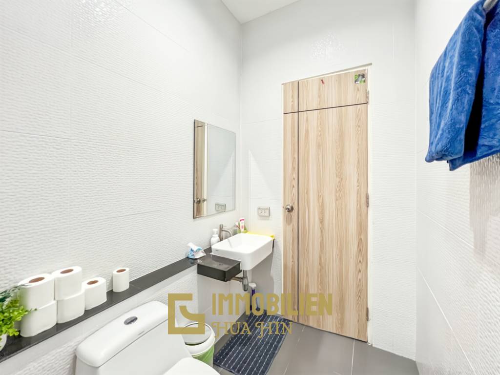 3 Schlafzimmer + 2 Bäder / privater Pool / komplett möbliert