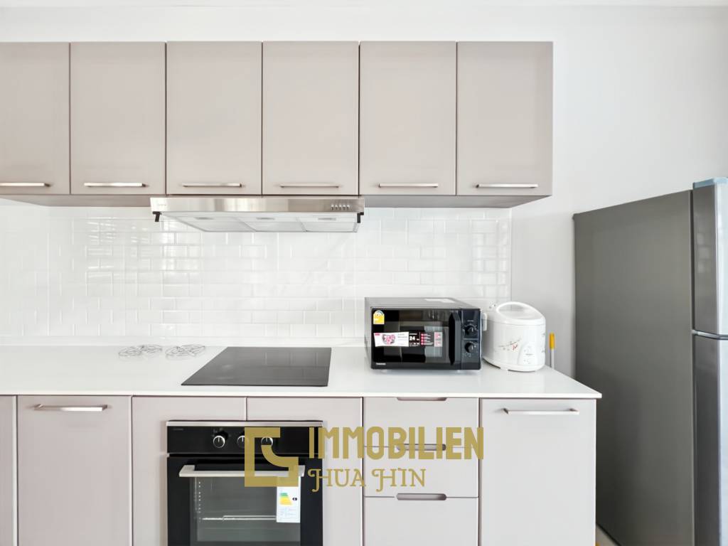 3 Schlafzimmer + 2 Bäder / privater Pool / komplett möbliert