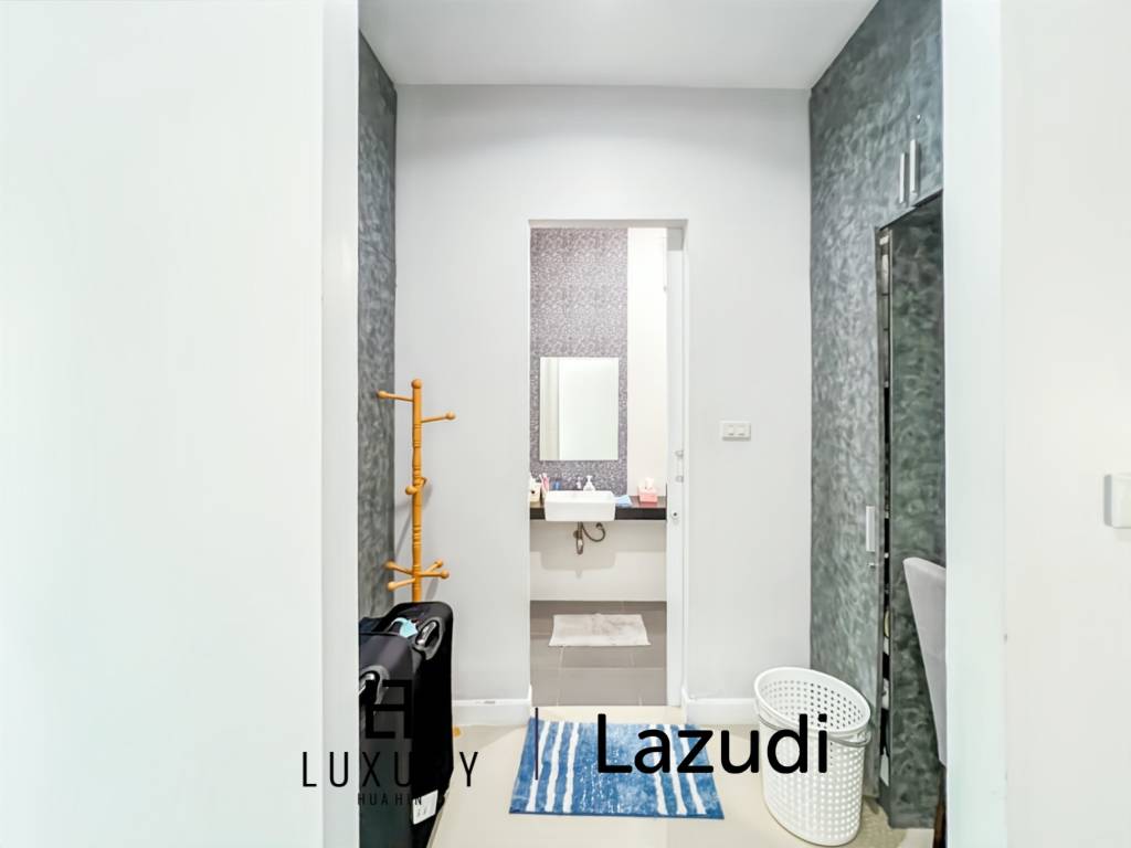 Modern 3-Bed Pool Villa 165 Sqm in Mountain View Cha-Am