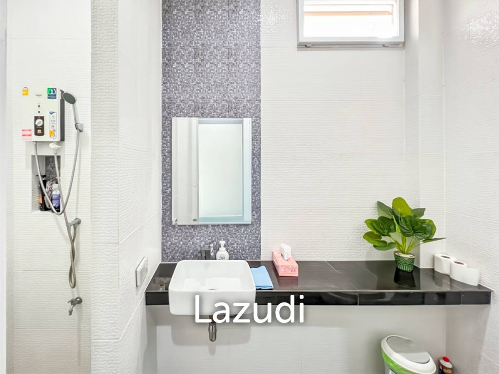 Modern 3-Bed Pool Villa 165 Sqm in Mountain View Cha-Am