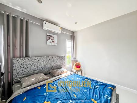 3 Schlafzimmer + 2 Bäder / privater Pool / komplett möbliert