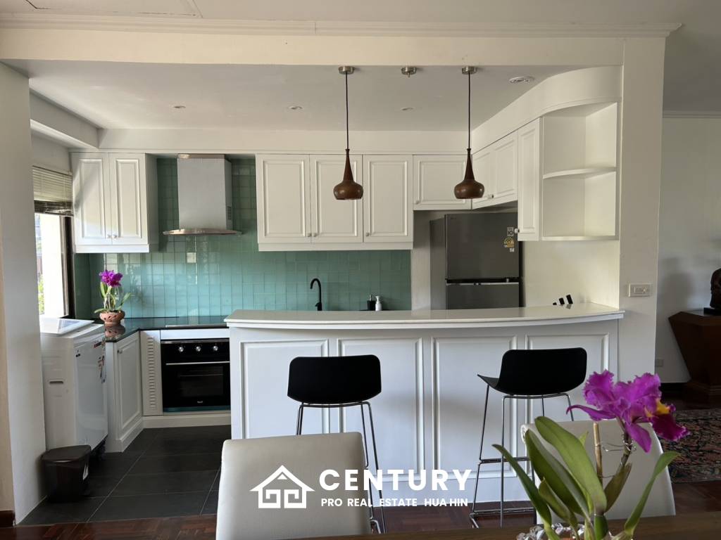 175 ตร.ม 3 เตียง 2 อาบน้ำ คอนโดมิเนียม For เช่า