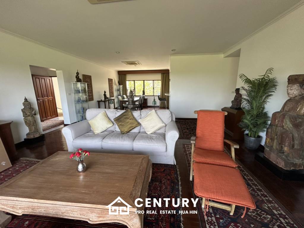 175 ตร.ม 3 เตียง 2 อาบน้ำ คอนโดมิเนียม For เช่า