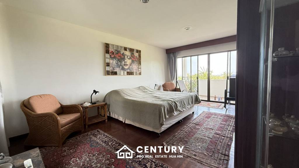 175 ตร.ม 3 เตียง 2 อาบน้ำ คอนโดมิเนียม For เช่า