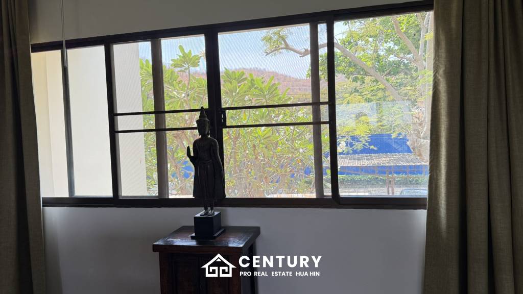 175 ตร.ม 3 เตียง 2 อาบน้ำ คอนโดมิเนียม For เช่า