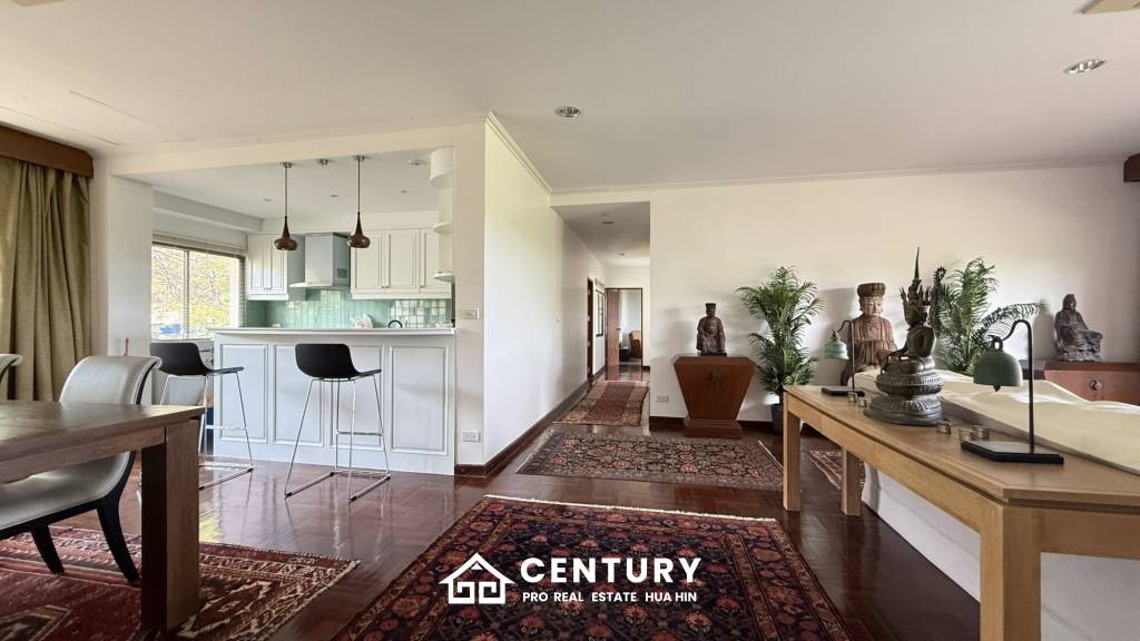 175 ตร.ม 3 เตียง 2 อาบน้ำ คอนโดมิเนียม For เช่า