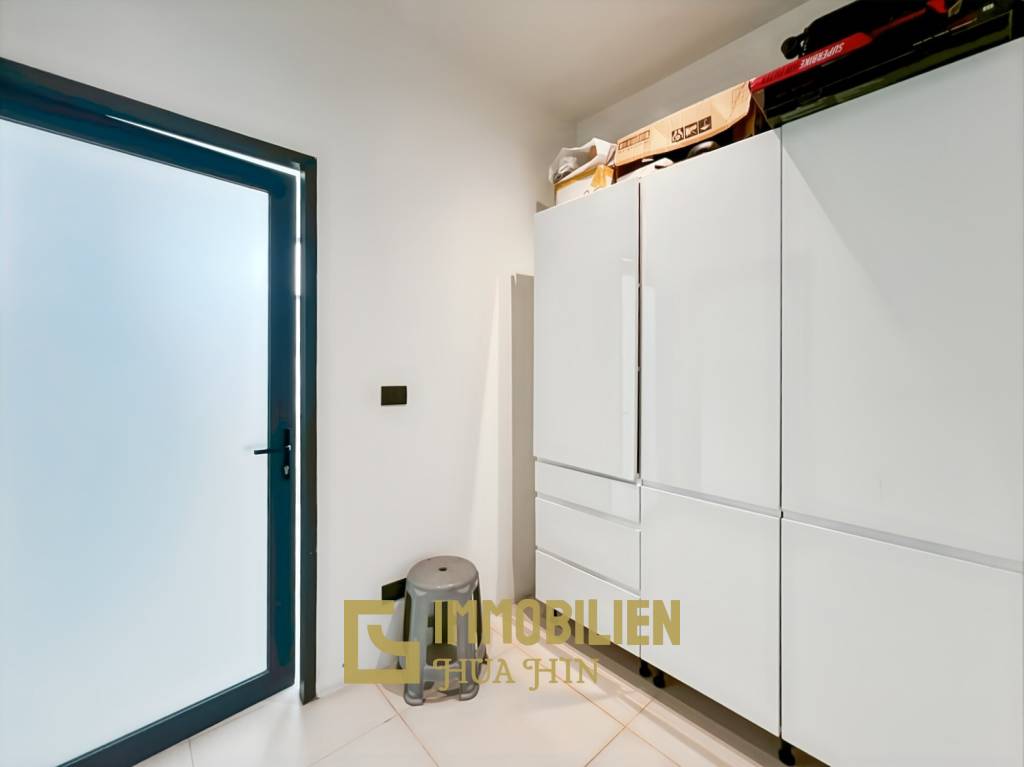 Studio-Eigentumswohnung / voll möbliert / 80 qm