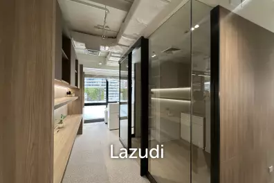 90 sqm modern office in Gaysorn Amarin Tower Lumpini Bangkok