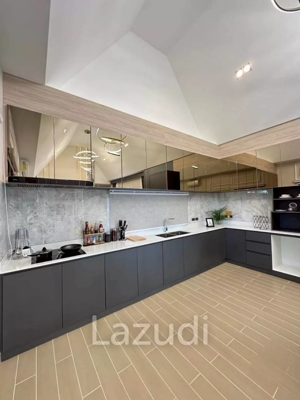 3 Bedroom 4 Bathroom 208 SQ.M. Celestial Villa Pattaya