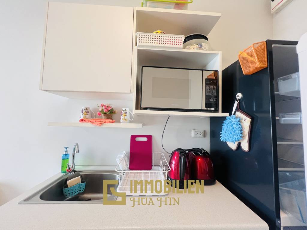 6. Stock / voll möbliert / Balkon