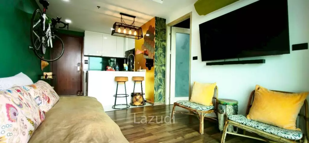 1 Bedroom 1 Bathroom 43 SQ.M. The Peak Towers